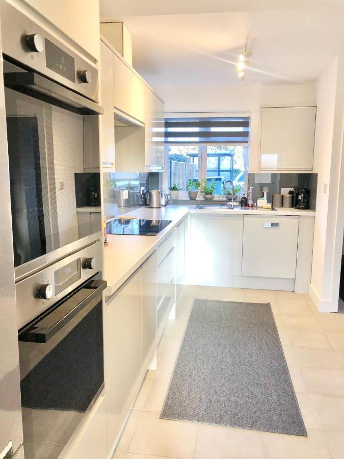 Spacious En-suite Private Double Bedroom