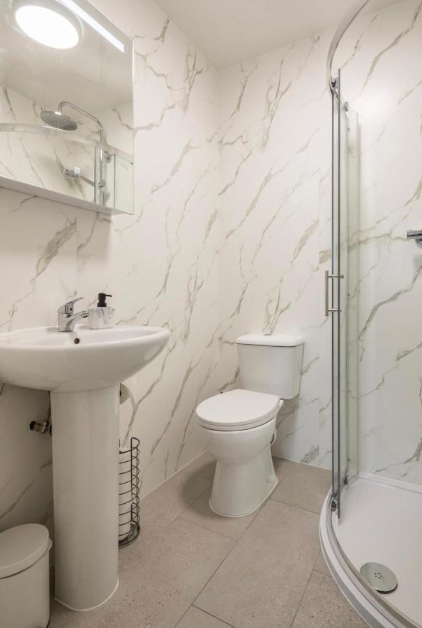 Spacious En-suite Private Double Bedroom Oxford