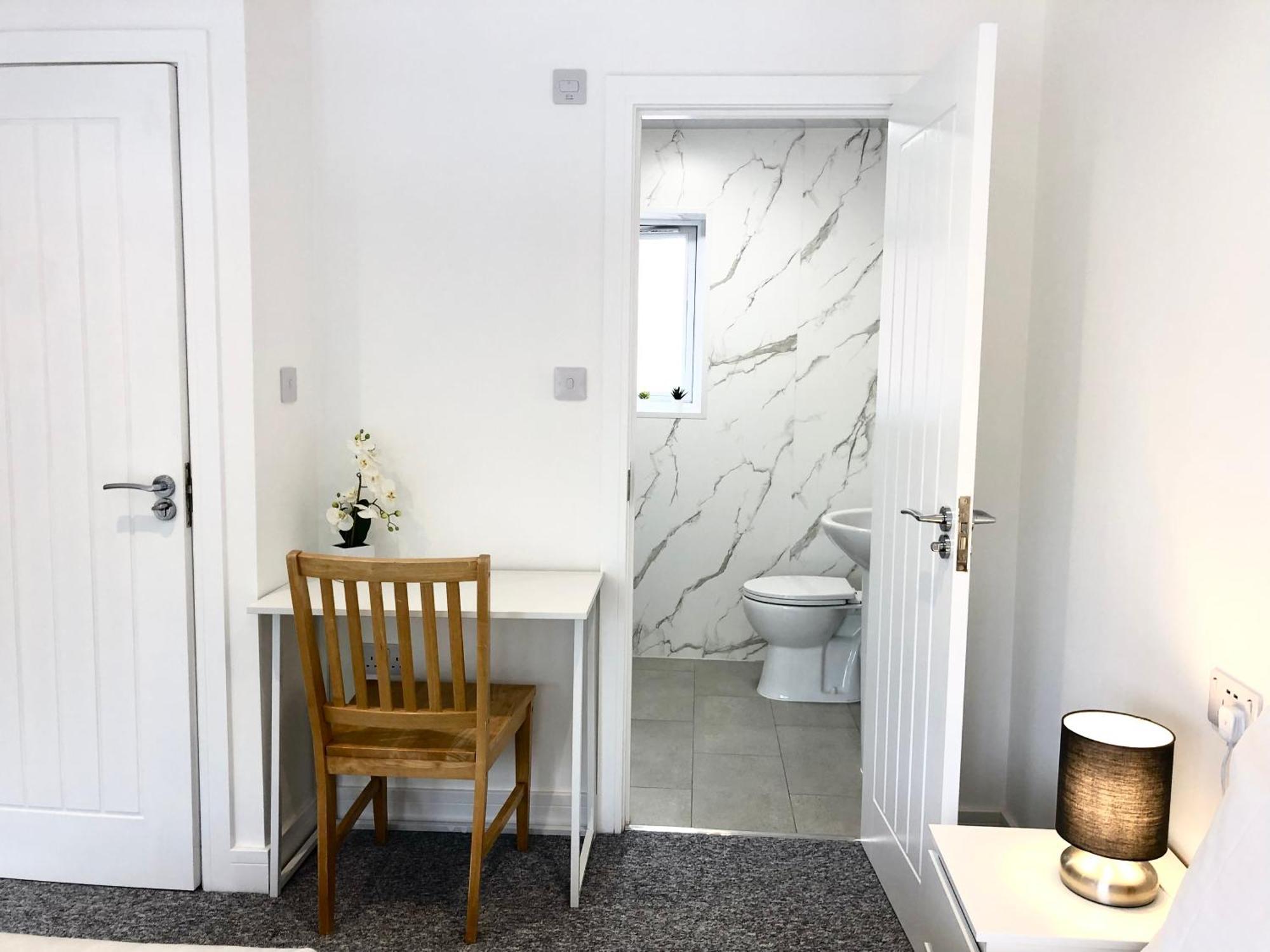 Séjour chez l'habitant Spacious En-suite Private Double Bedroom Oxford