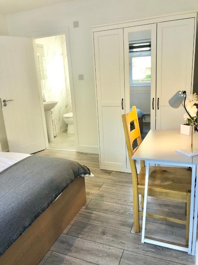 Spacious En-suite Private Double Bedroom * Oxford